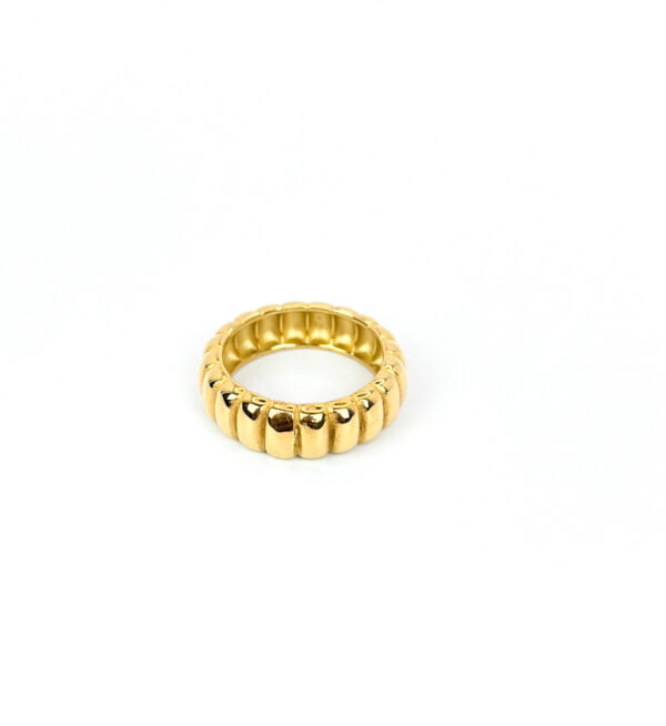 CROISSANT RING