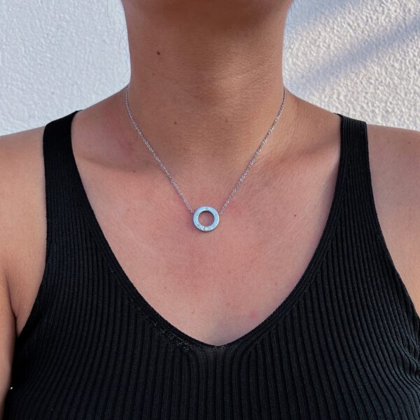 CIRCLE NECKLACE