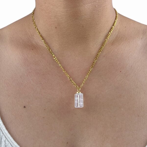 WHITE QUARTZ NECKLACE